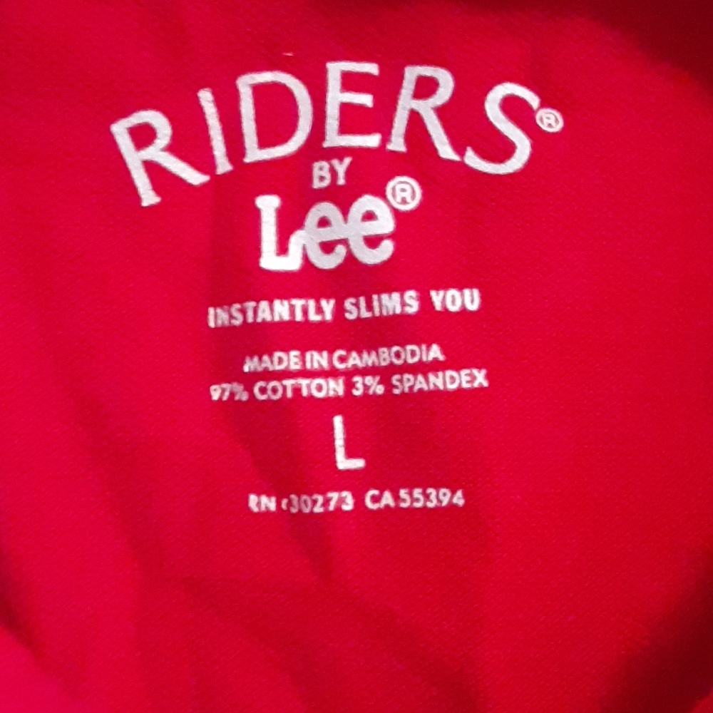 Red button up - Picture 2 of 3